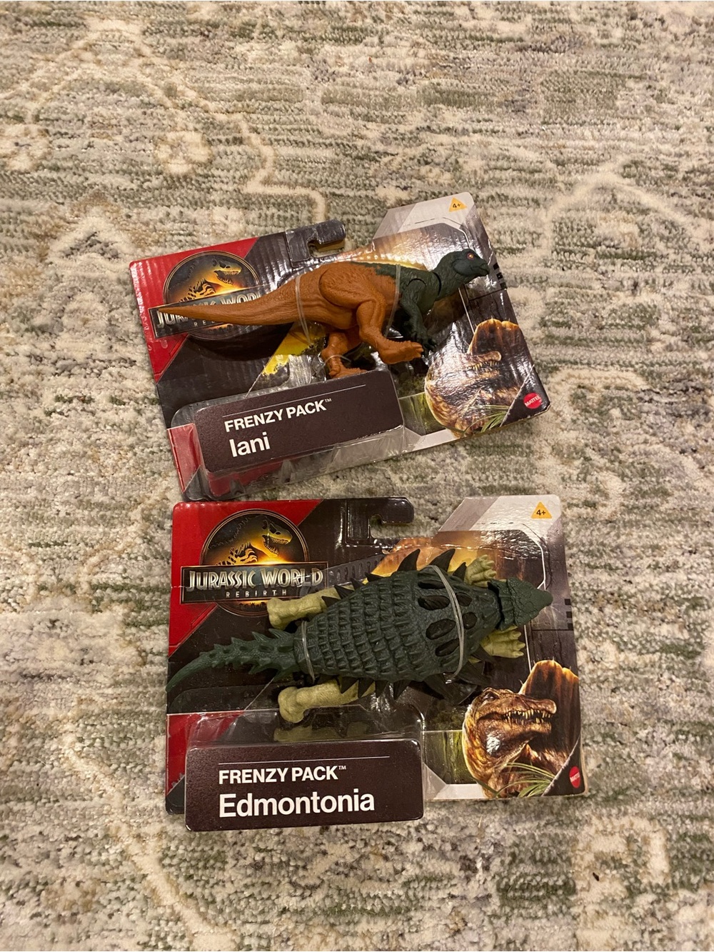 Jurassic World Frenzy Pack Action Figures - Brown & Green